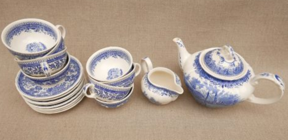 8 tea cups Villeroy and Boch