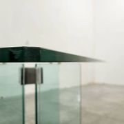 Table basse en verre vintage attribuée à Peter Ghyczy, années 1970