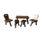 Set de mobilier chaises tabourets tripode