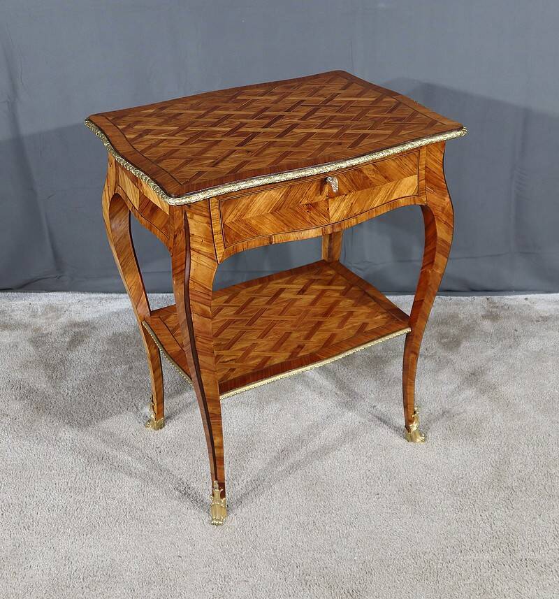 Small living room table in precious wood, louis xv style – 1st part 19th century