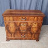 Louis Philippe chest of drawers in walnut bramble