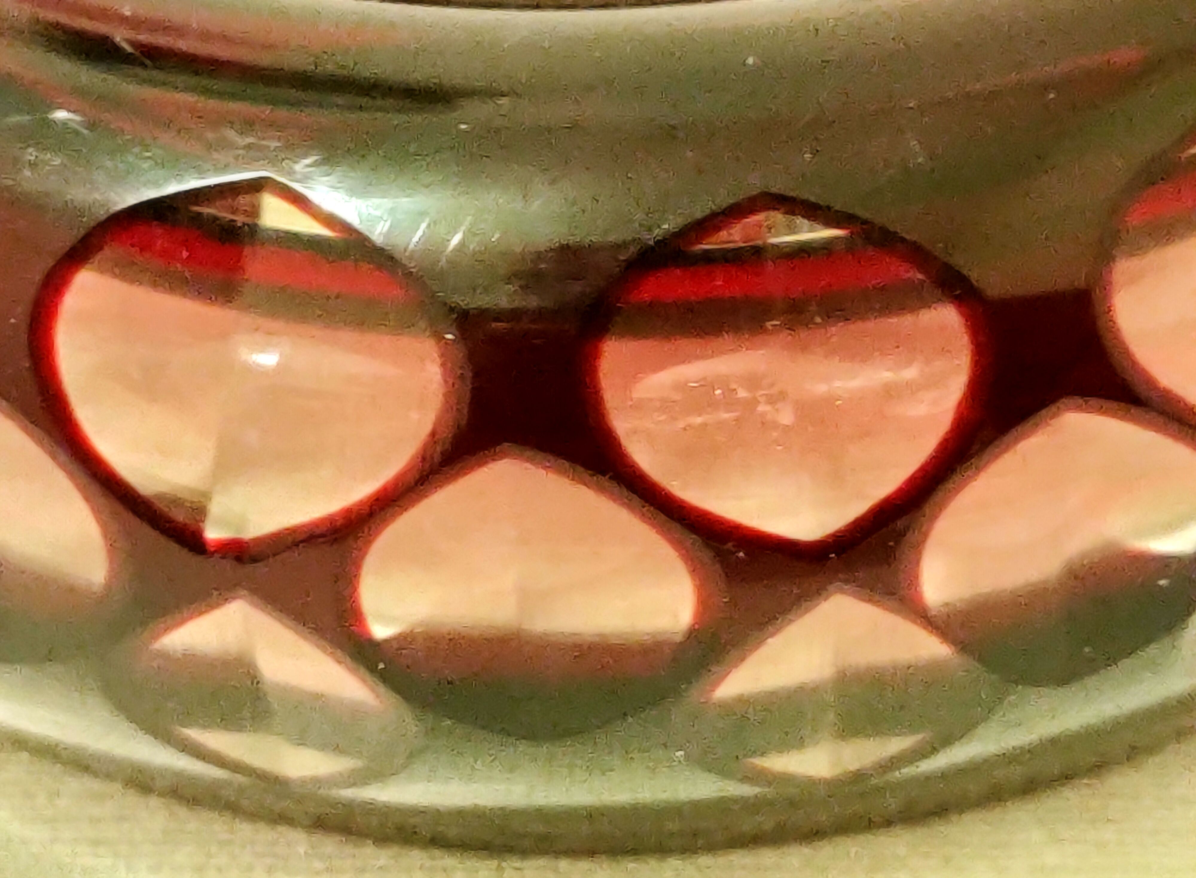 Cut Overlay crystal ashtray Bohemian crystal factory with three notches cigarettes