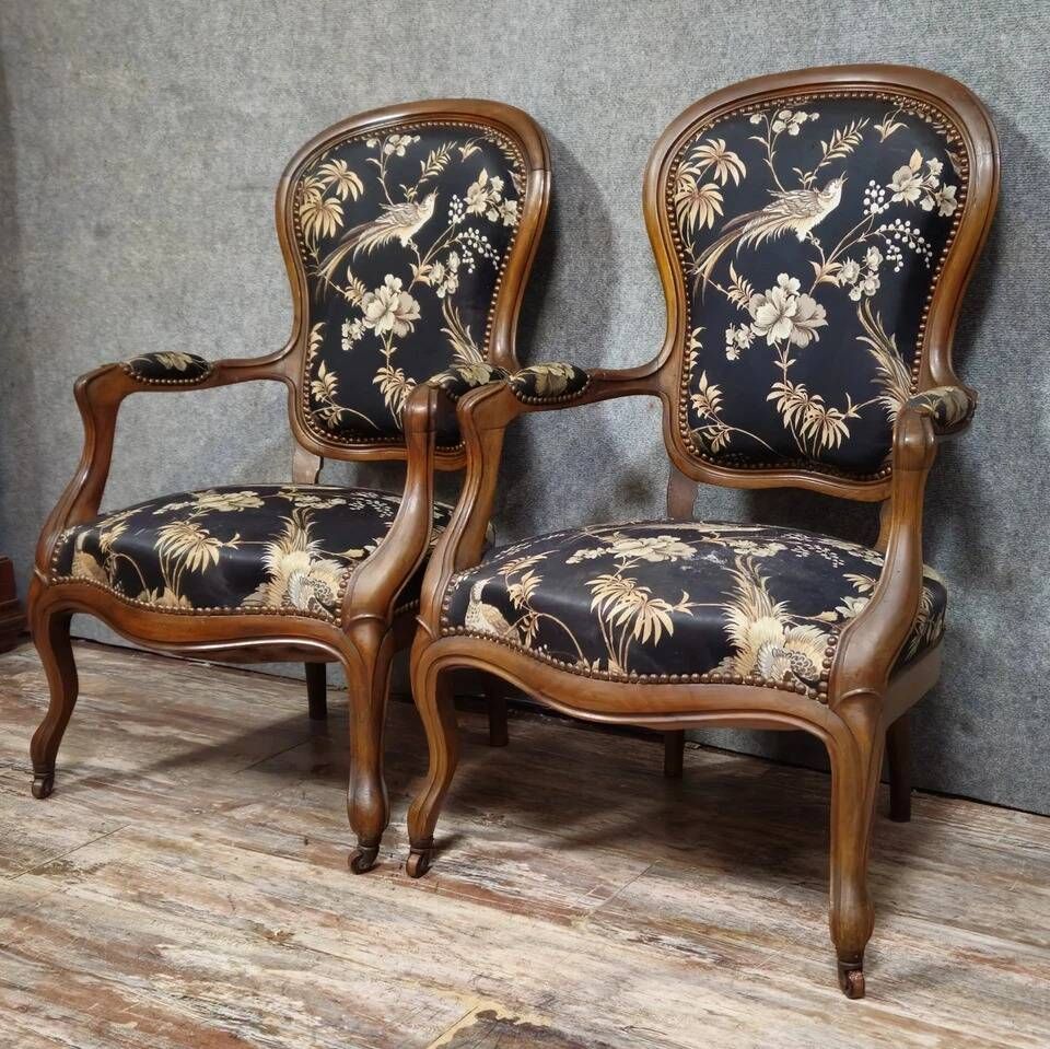 Pair of Napoleon III armchairs in mahogany with silk-style upholstery.
