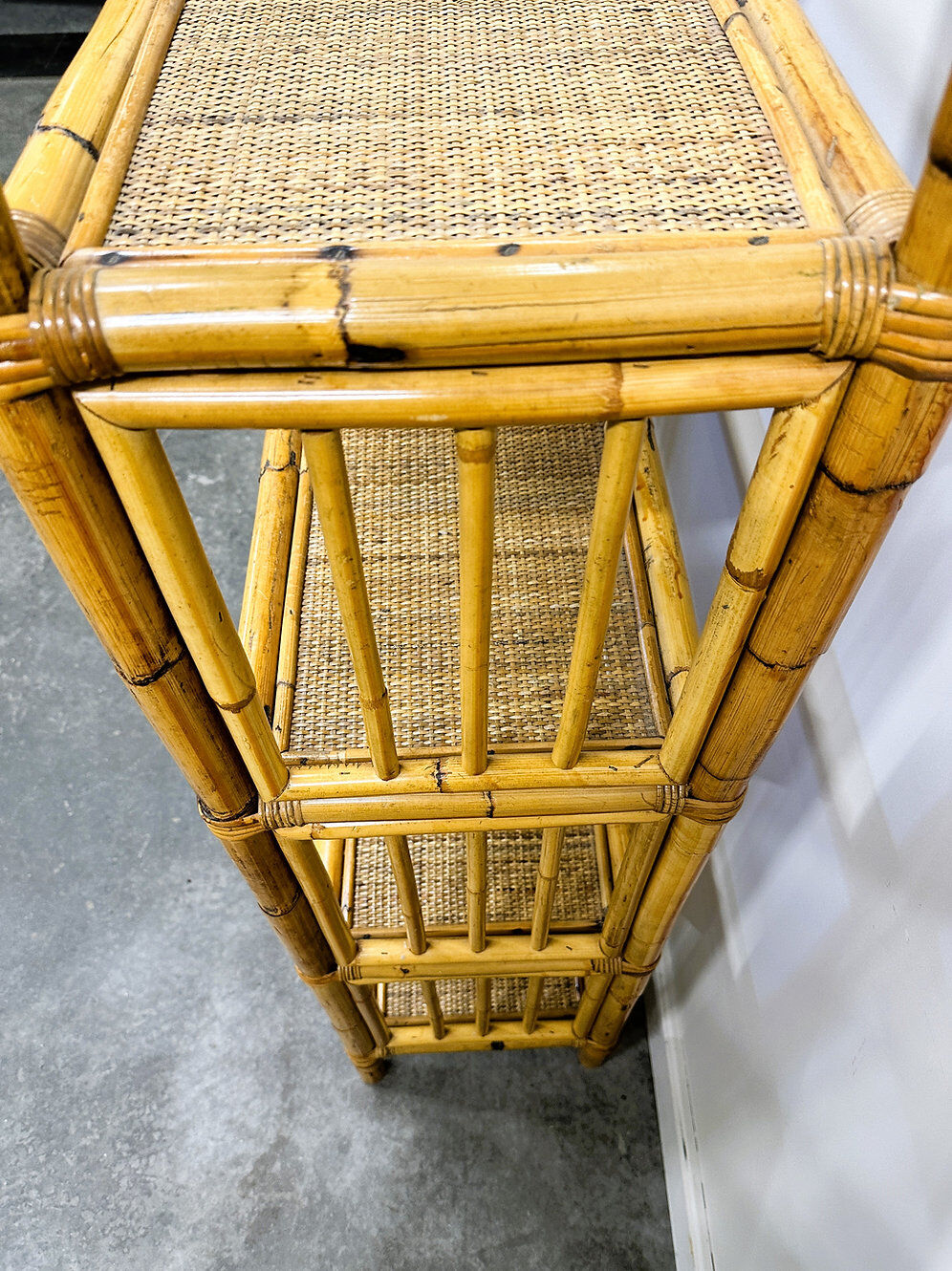 Boho chic arched bamboo shelves 1970s MCM Italian Dal Vera freestanding bookcase