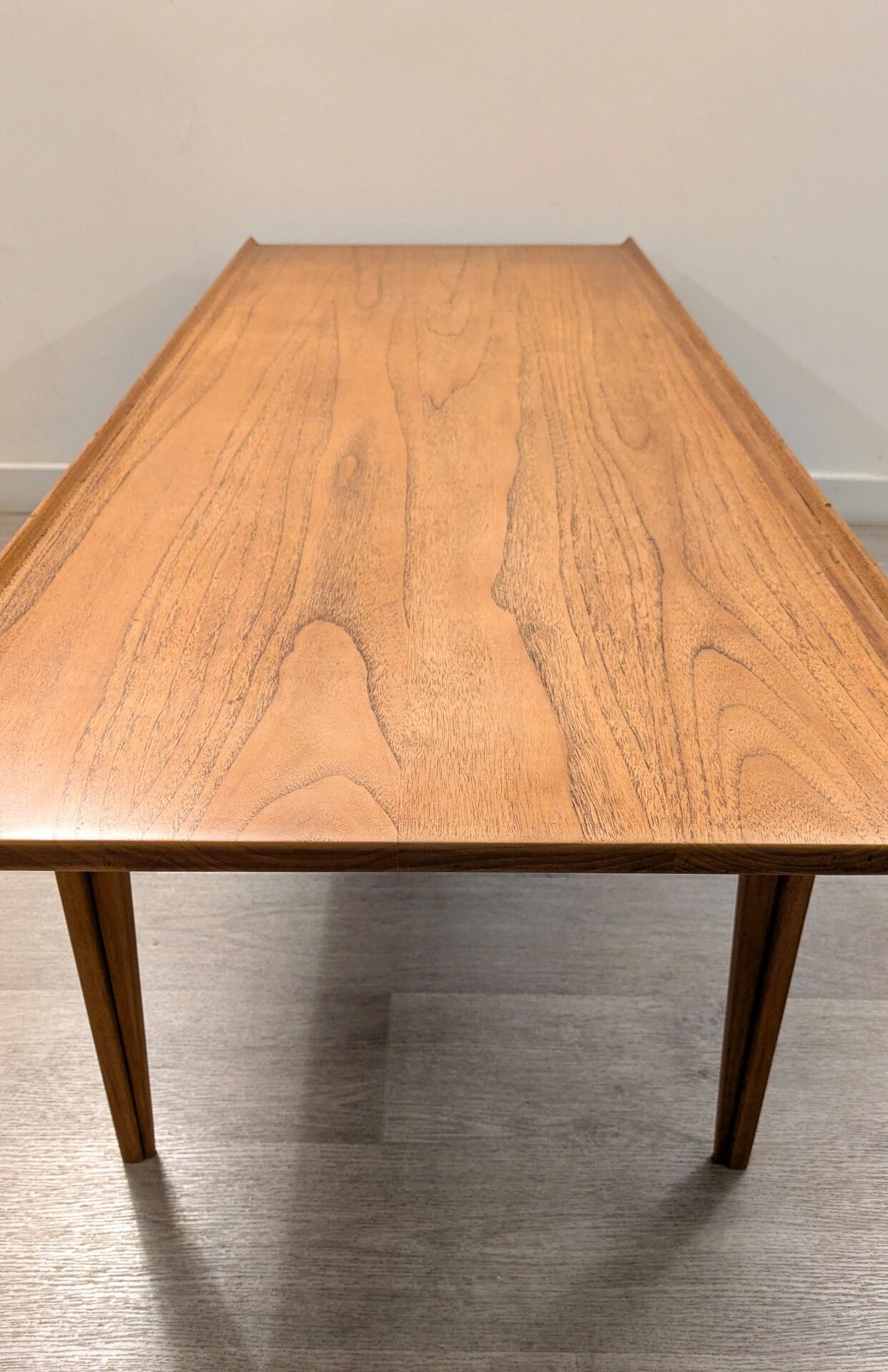 Finn Juhl – Coffee table Series 500 France & Søn in solid teak – Danema
