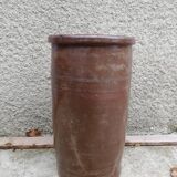 Pot en grès vernissé brun