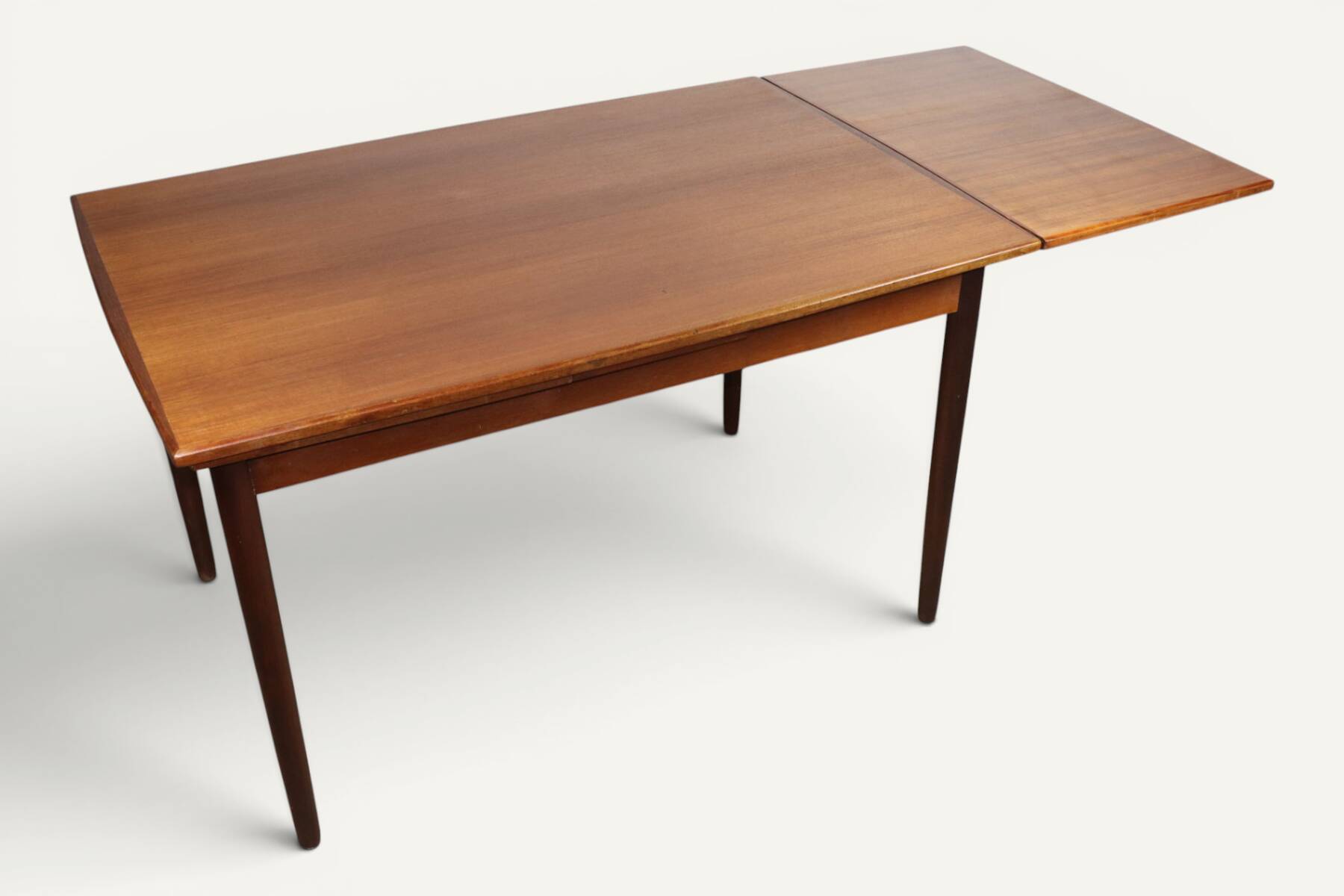 Extendable dining table in Scandinavian teak - 1960s