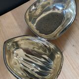 Walnut-shaped box in silver metal