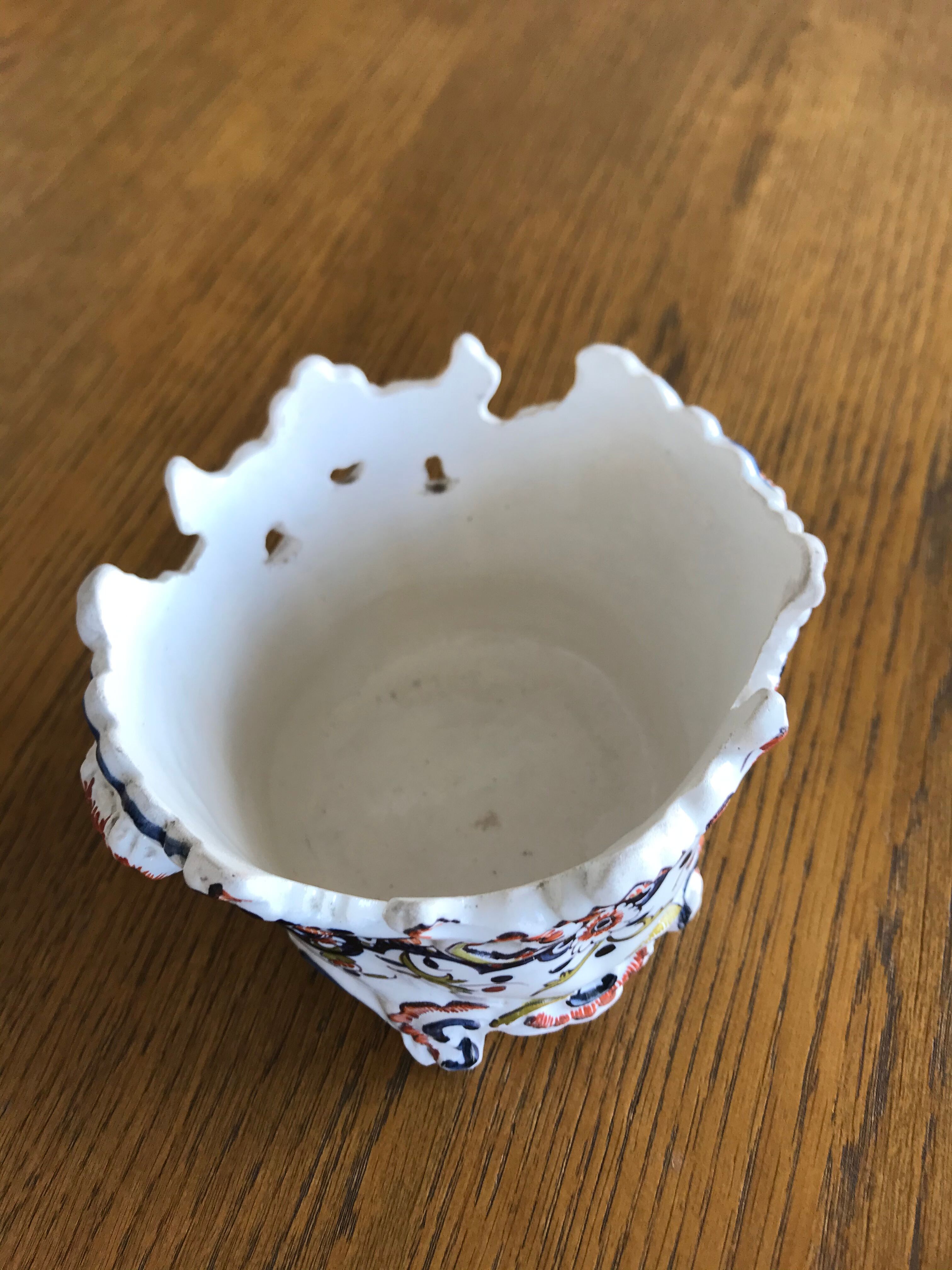 Ceramic pot cover