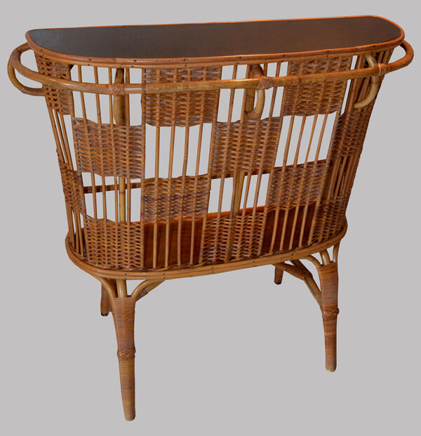 Rattan bar and this chair