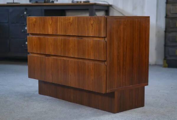 Scandinavian 3-drawer chest in rosewood, 1960s