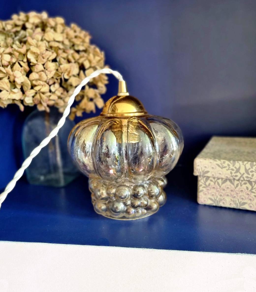 Veronica walking lamp