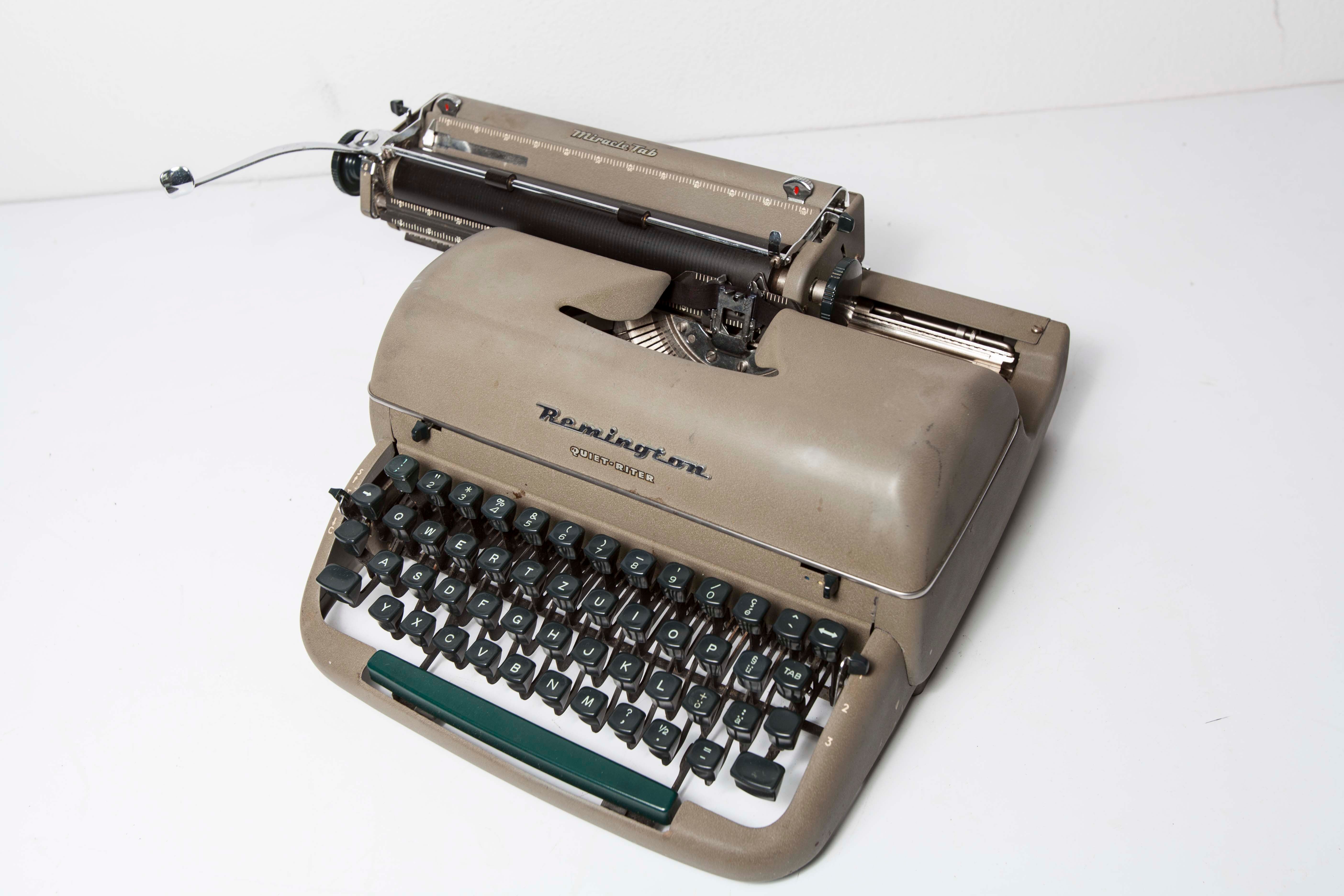 Typewriter remington Quiet Riter Miracle tab