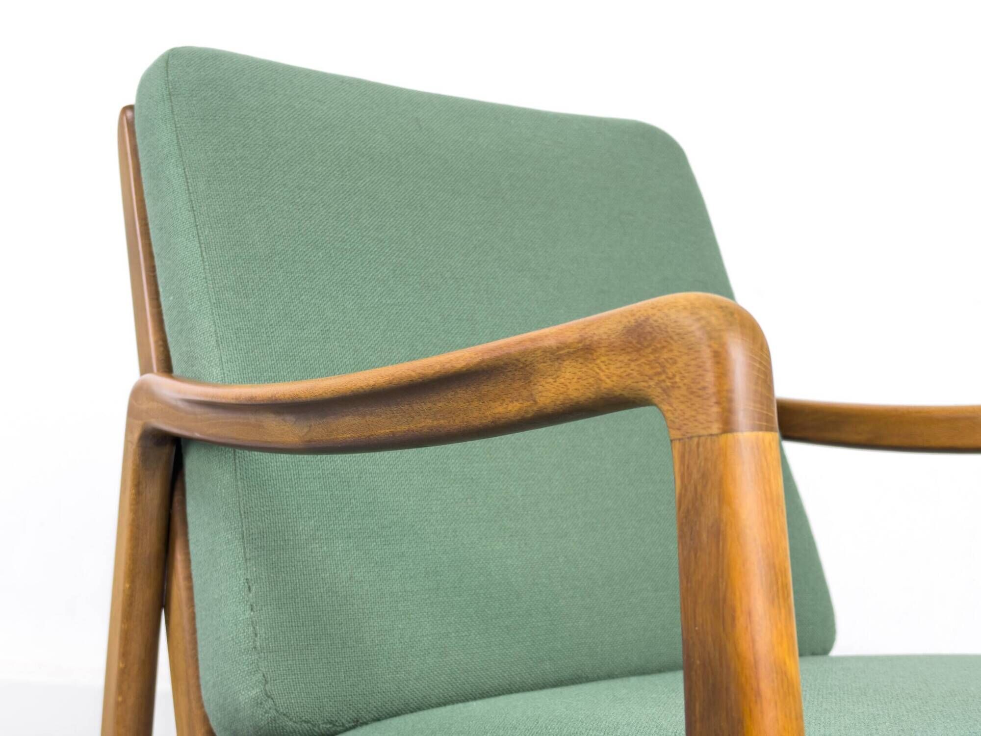 Danish Lounge Chair Model FD-109 by Ole Wanscher for France & Daverkosen, 1
