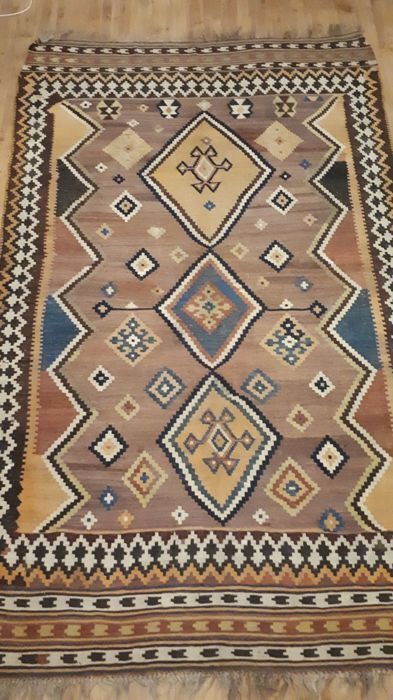 Tapis persan kilim ancien debut XXeme siecle 150x240cm