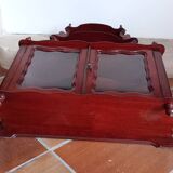 Louis Philippe showcase