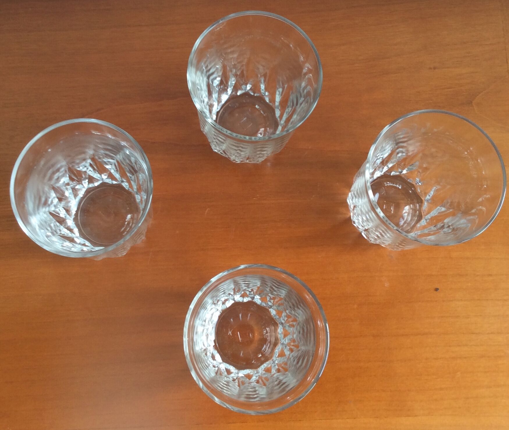 Set of 4 glassware Reims France
