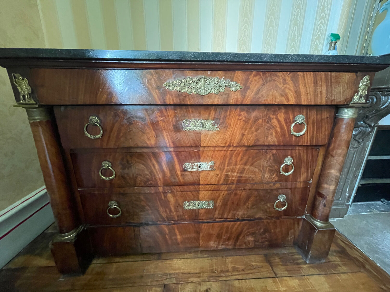 Commode empire avec bronze
