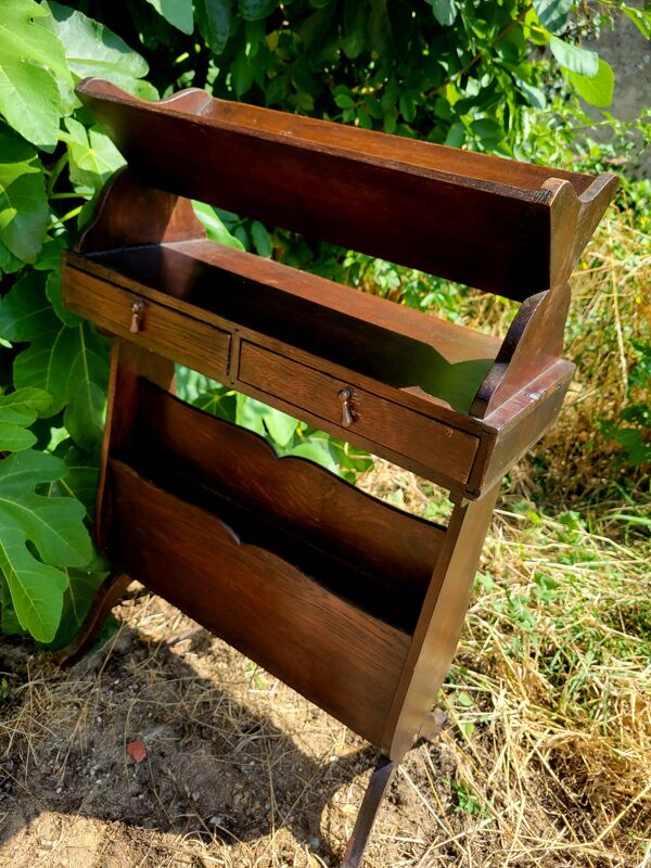 Meuble porte-revues en bois