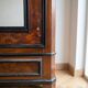 Armoire ancienne en noyer avec miroir