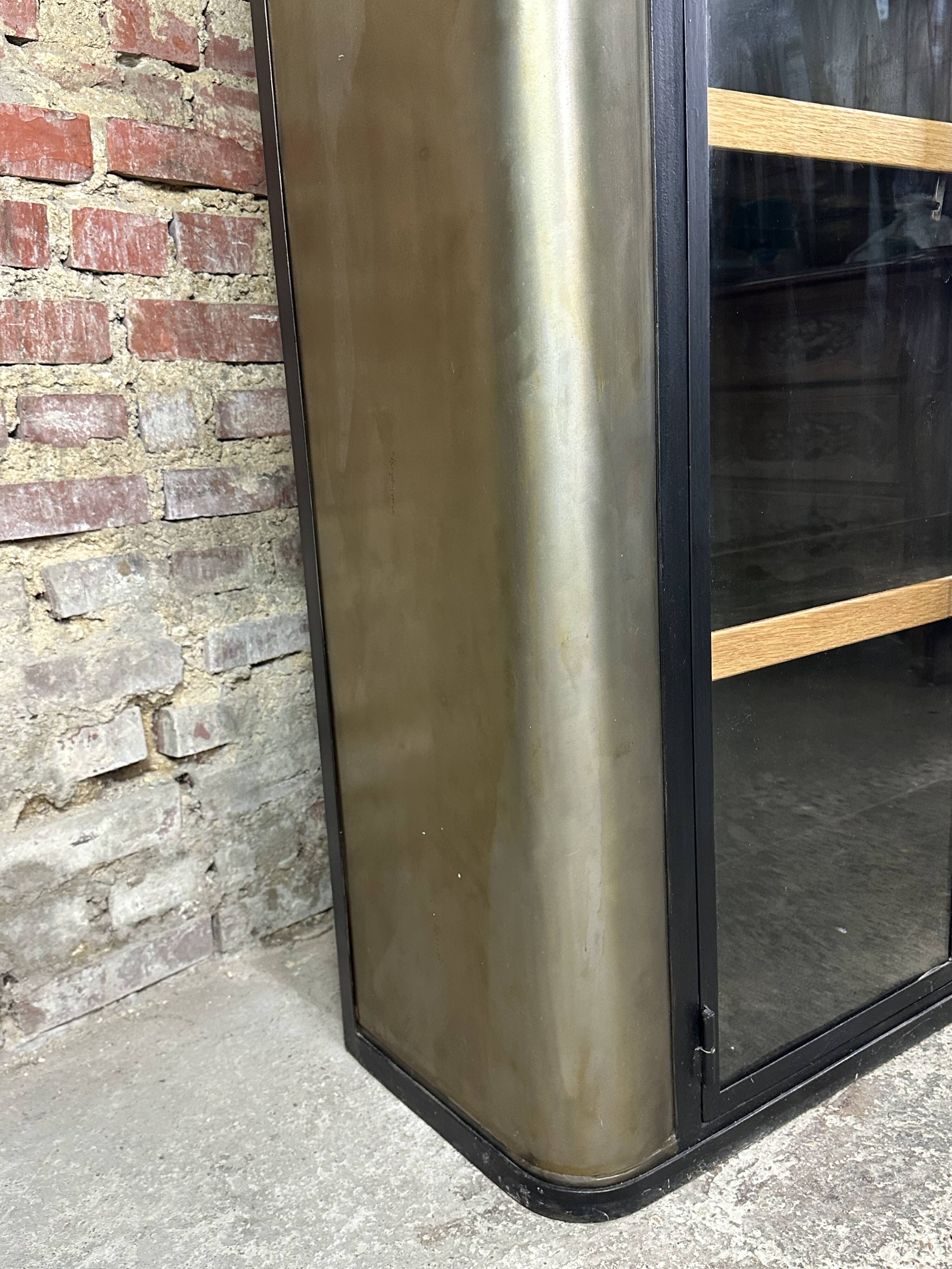 Bibliothèque /meuble de rangement en acier patiné et noire 1980