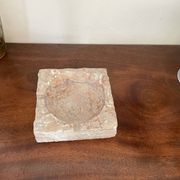 Cendrier en marbre beige rosé vintage