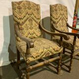 Paire des fauteuils style louis XIII