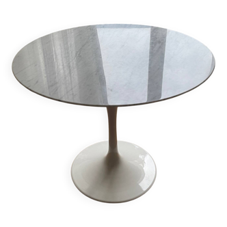 Table tulipe en marbre de Carrare