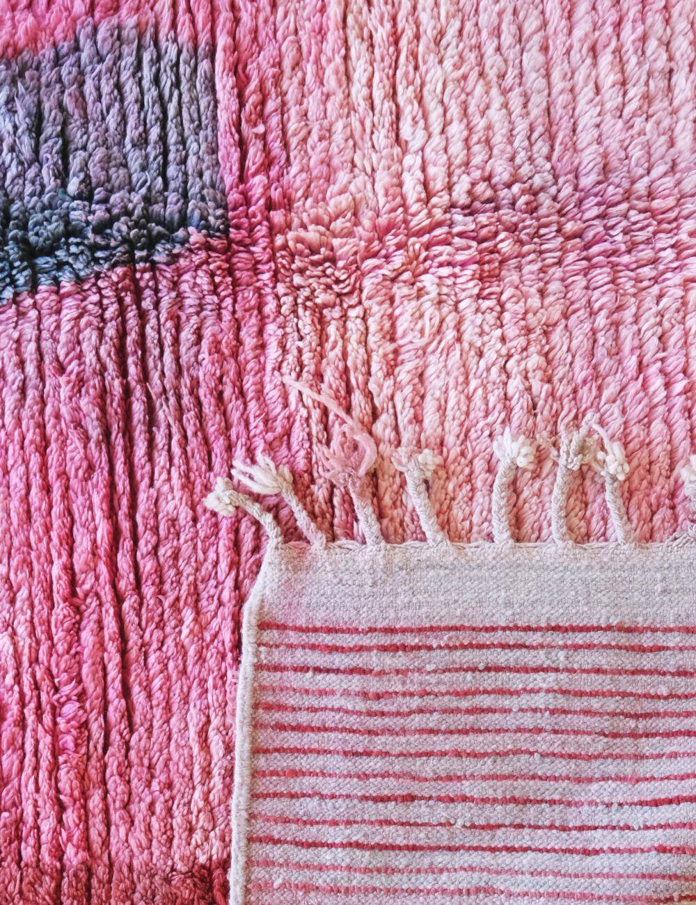 Tapis contemporain coloré