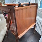 Vinyl furniture + turntable