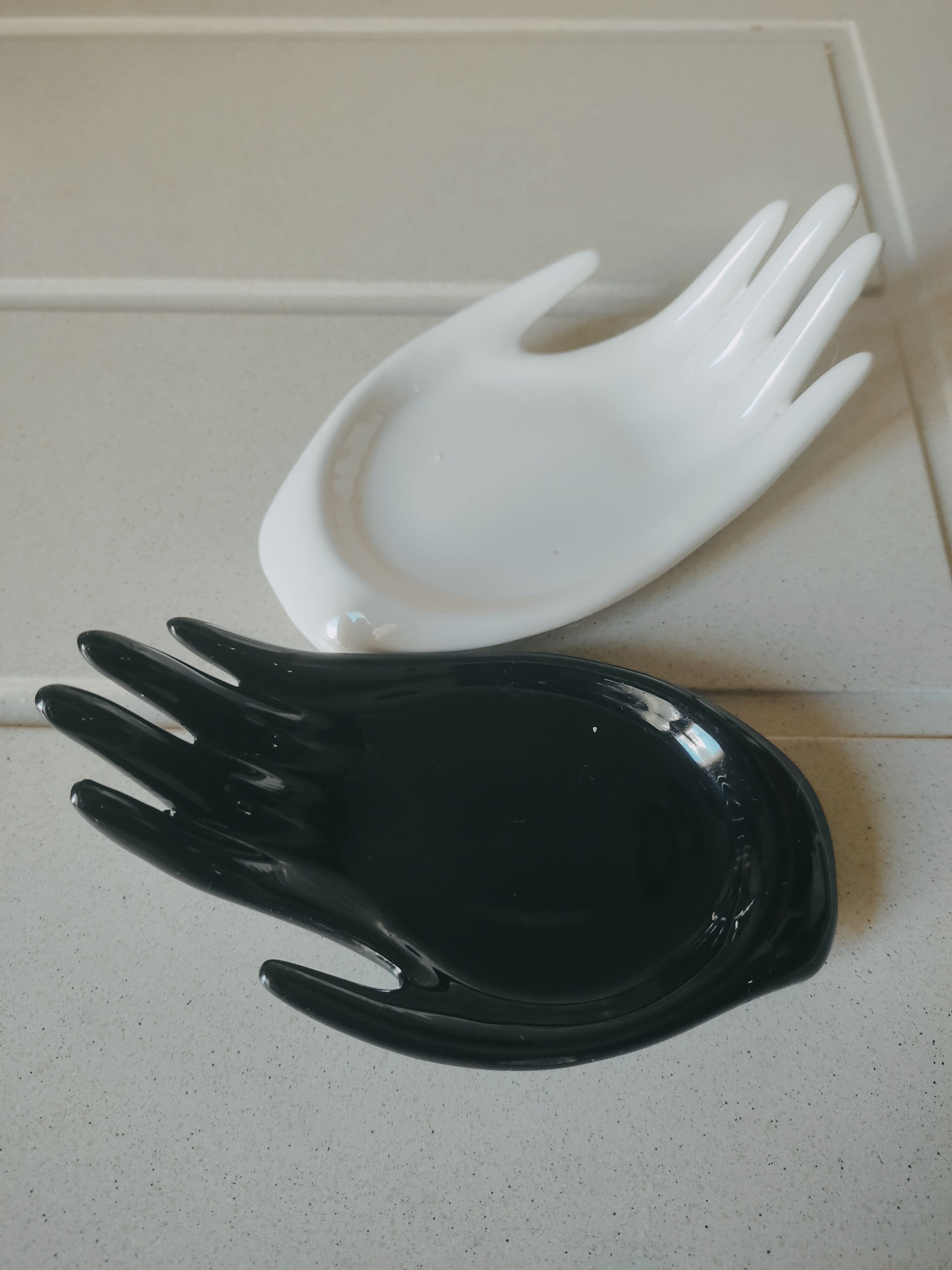 Ceramic duo of hands