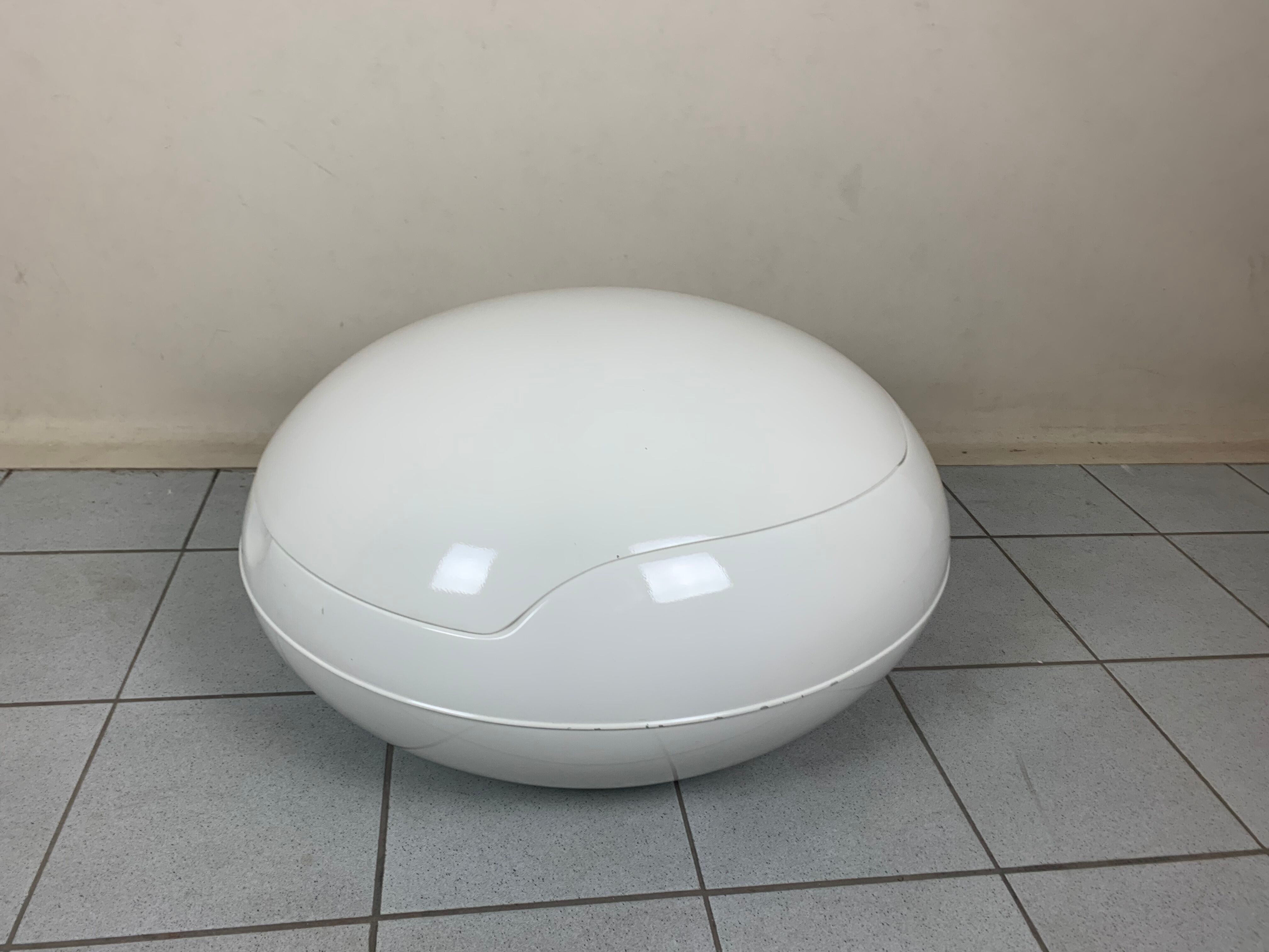 Peter Ghyczy - Ghyczy Novo - Ghyzcy Garden Egg