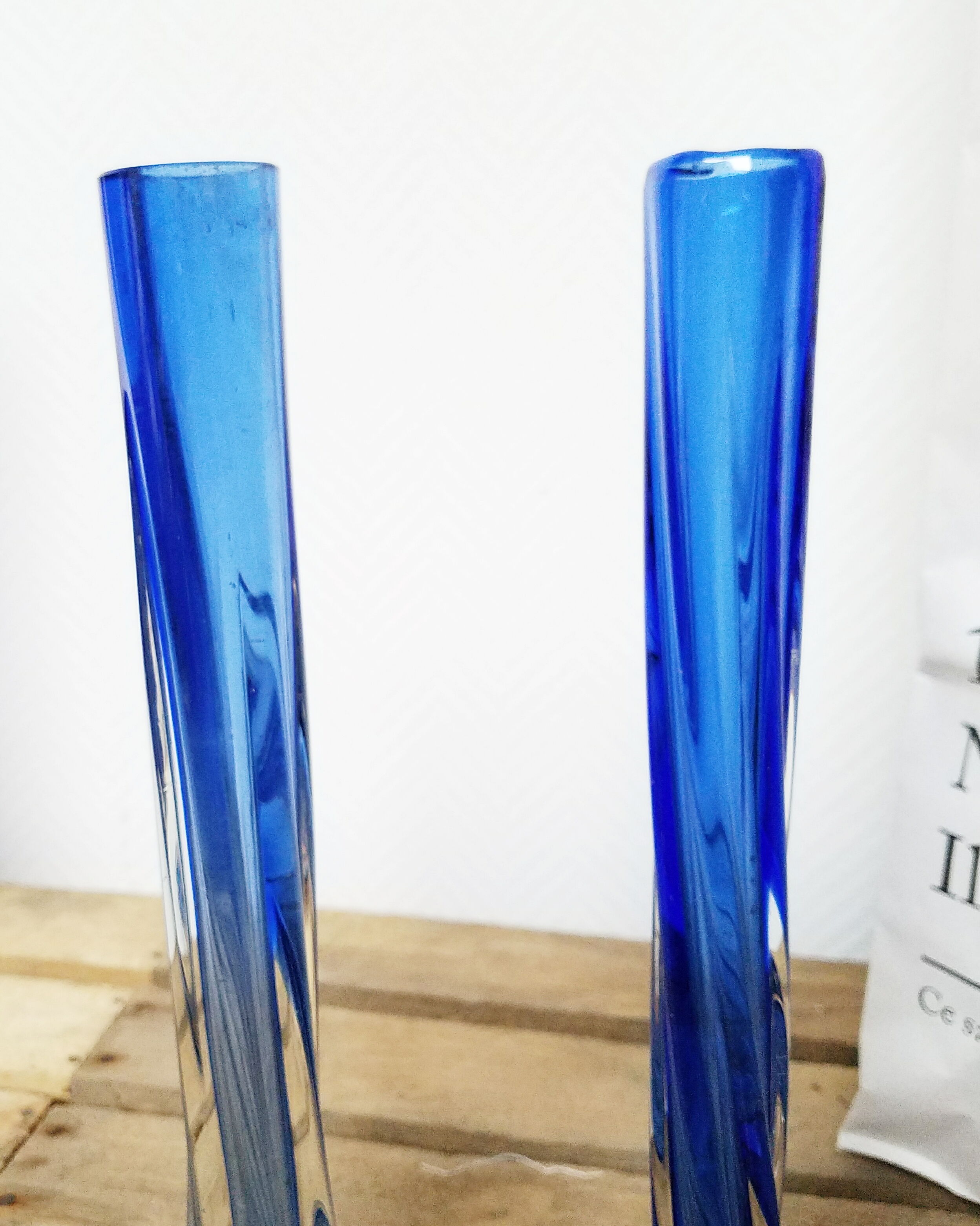 Blue soliflores vases