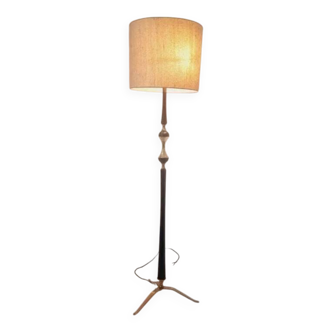 Tripod floor lamp – 1950s – wood and brass.