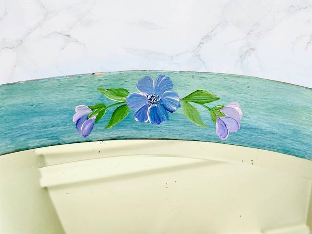 Miroir ancien biseauté oval XIX ème peint