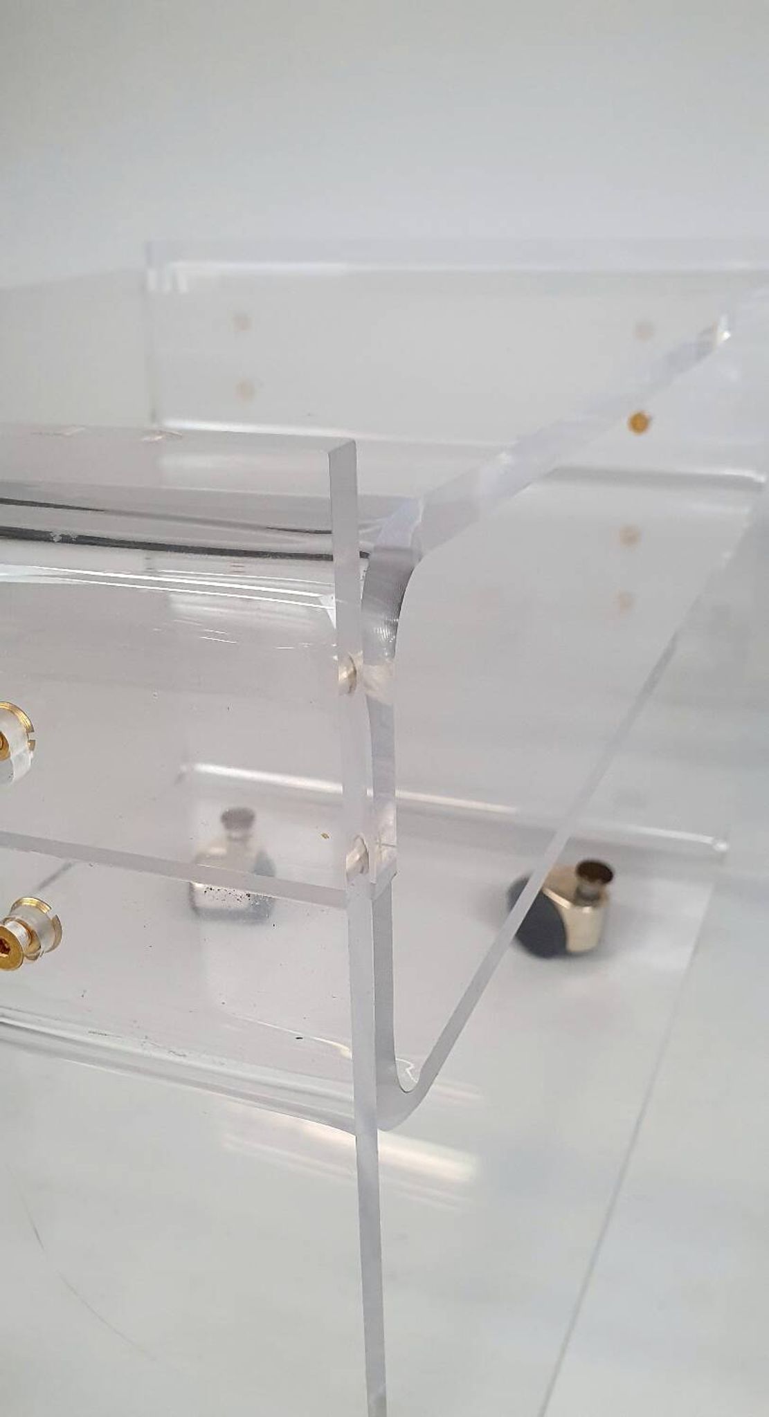 Plexiglas furniture Marais international
