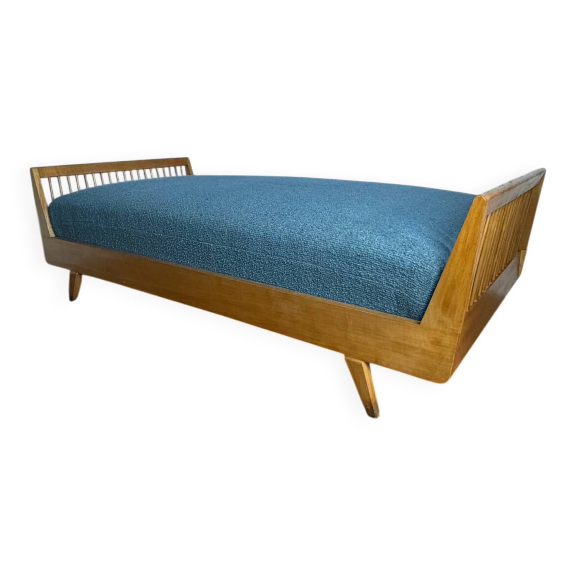 Vintage wooden bench / daybed