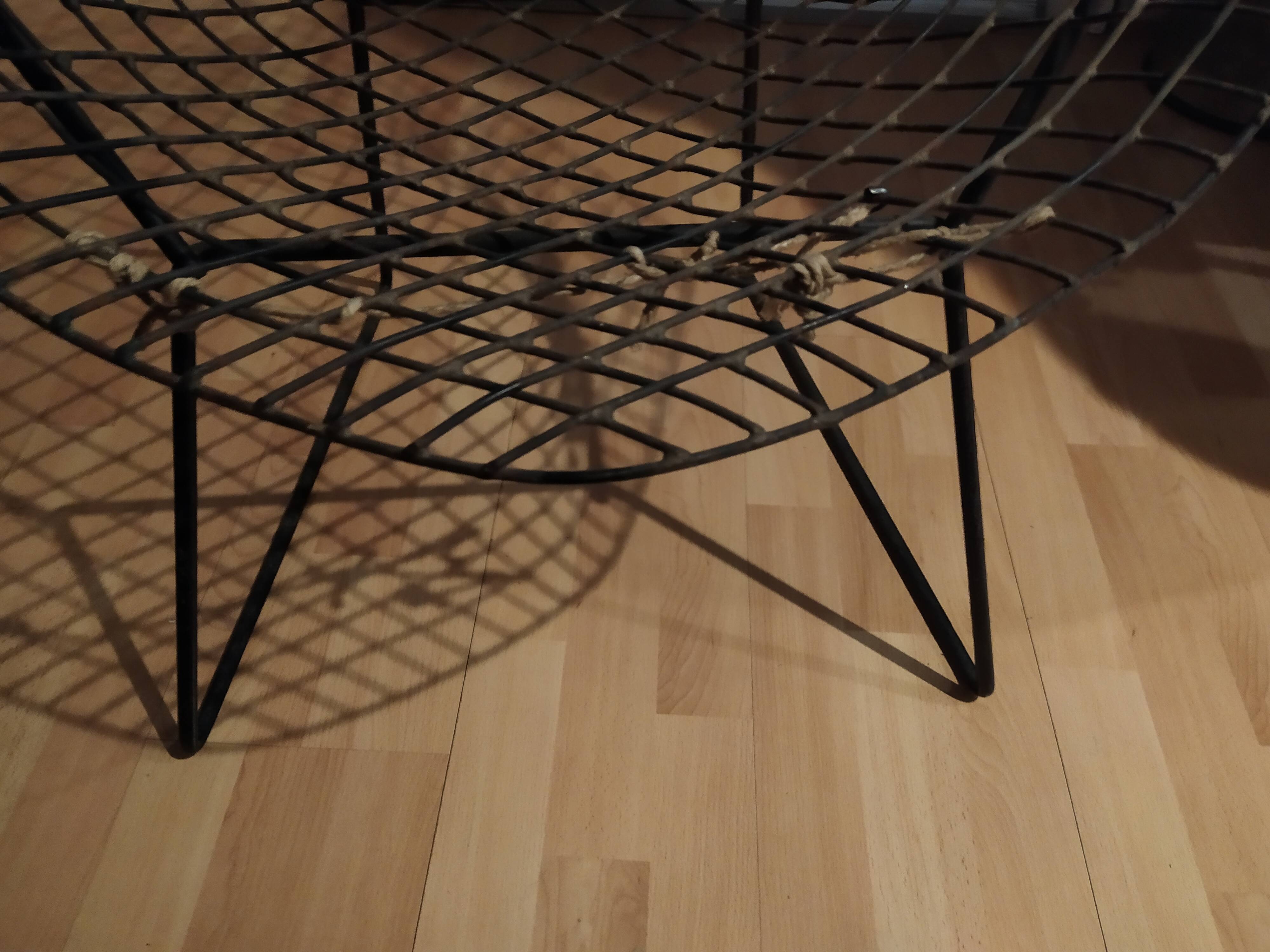 Pair of Diamond armchairs by Harry Bertoia 1960's