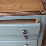 Chest of drawers