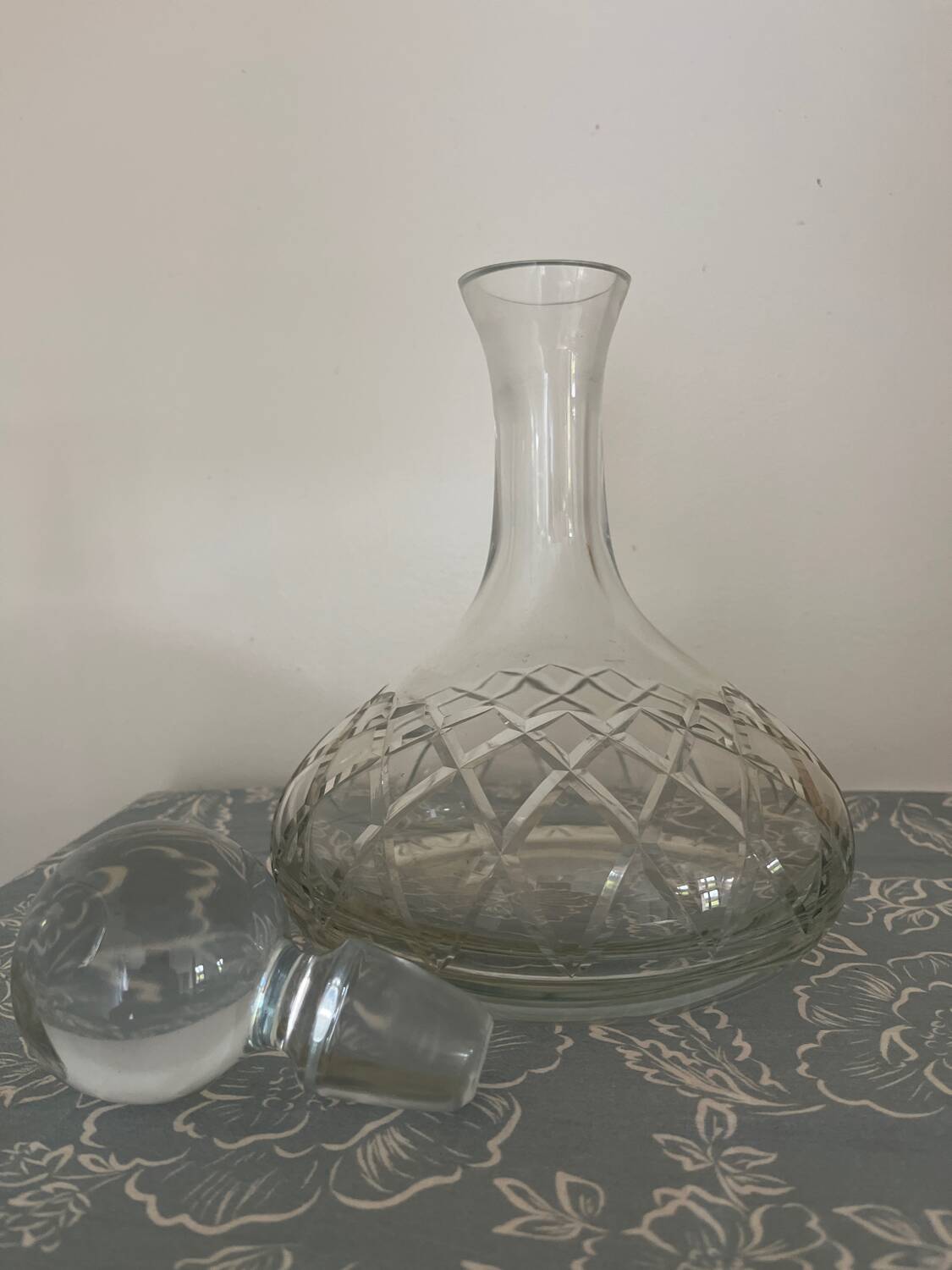 Wine carafe