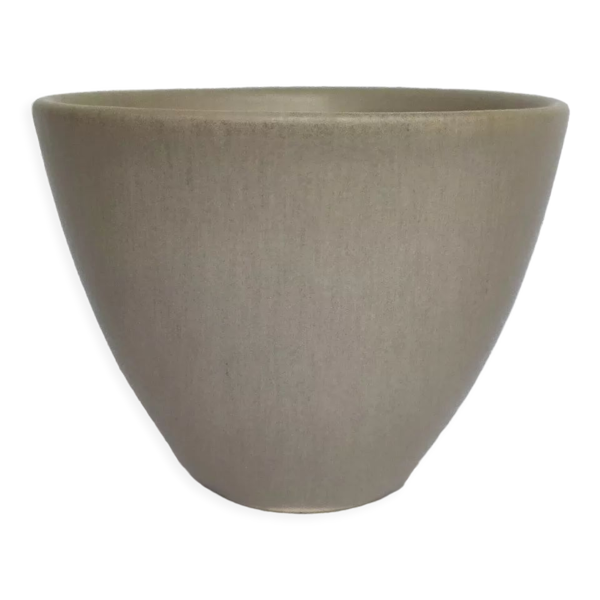 Bol en porcelaine signé