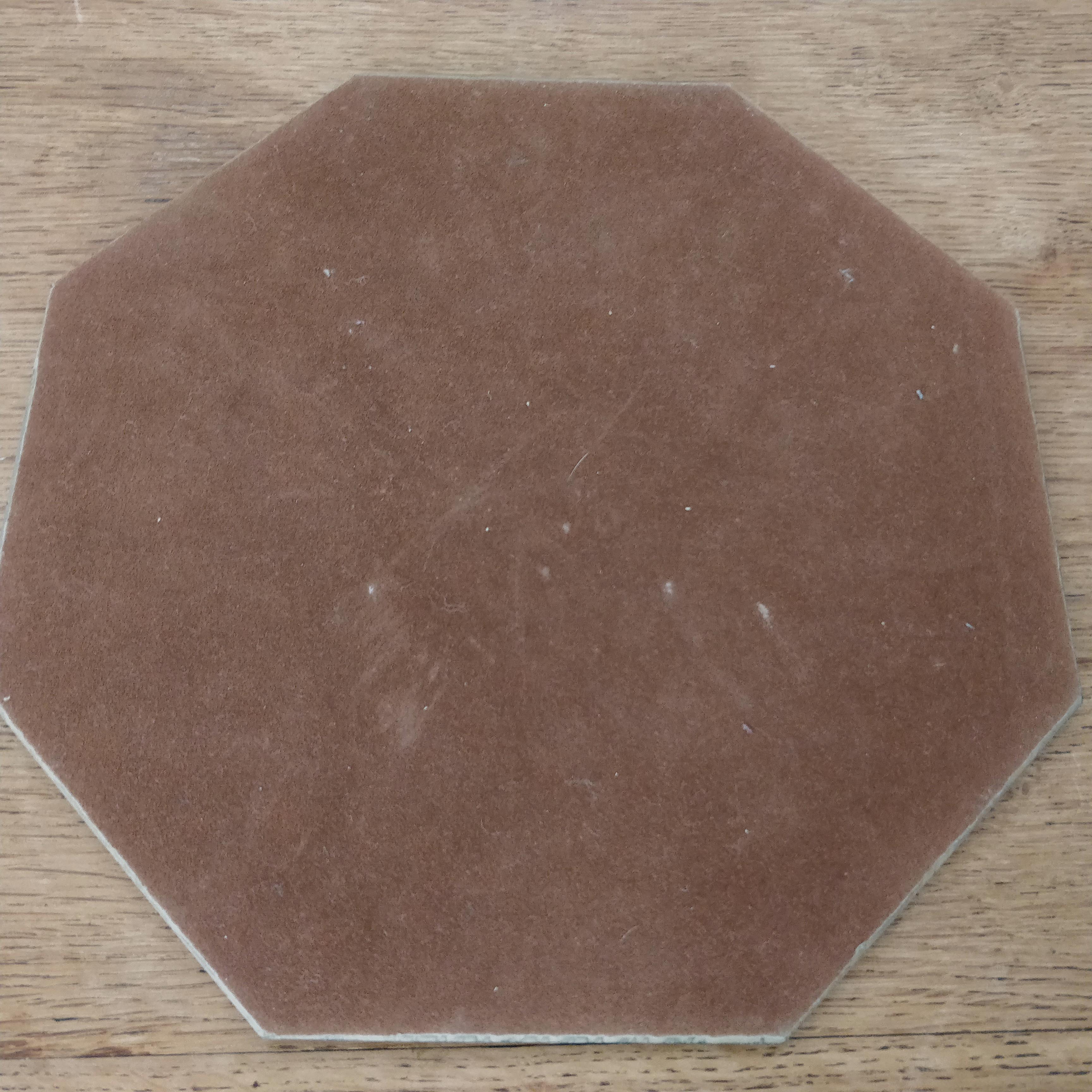 Bevelled and chiseled hexagonal mirror 27x27cm