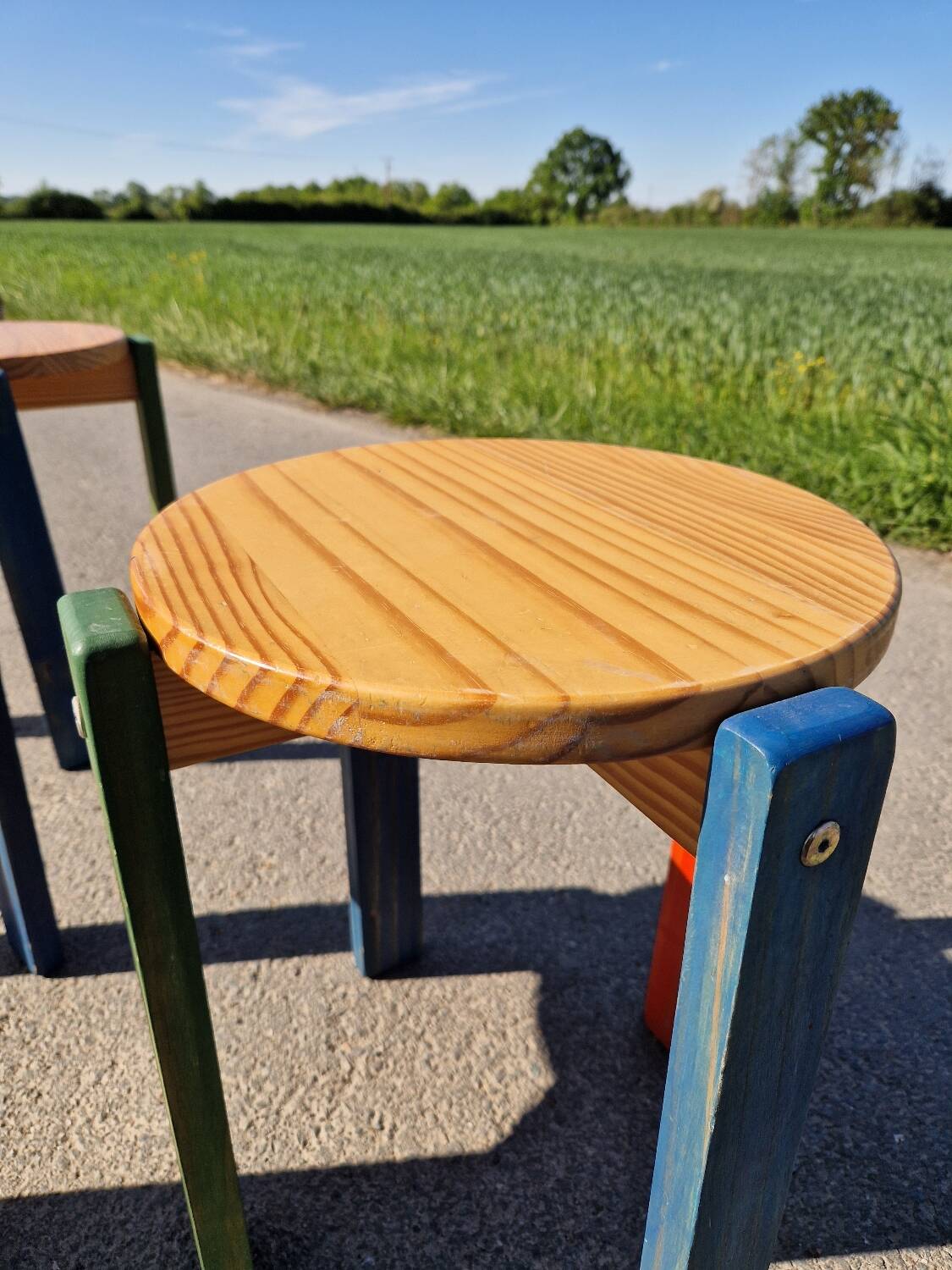 Set of 3 stackable pine stools