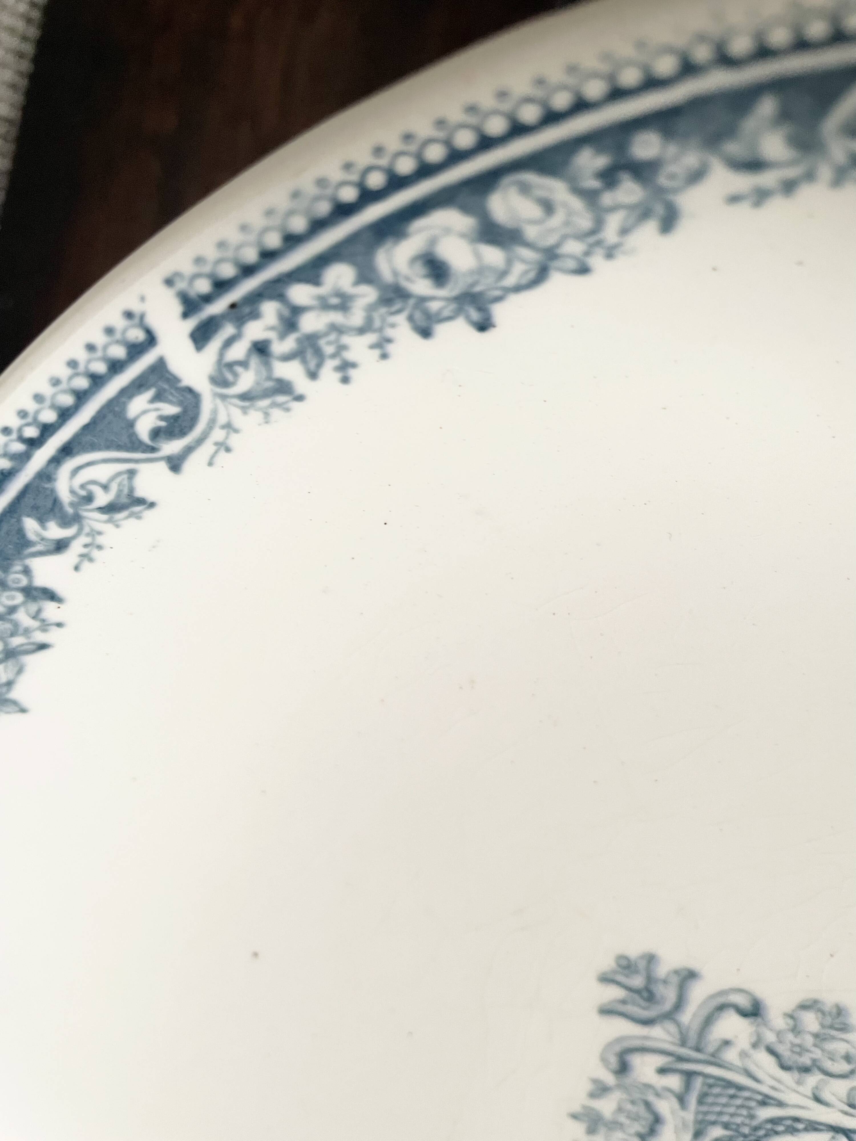 Iron earth fruit bowl, garland model