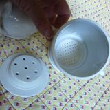 Cafetière salam en porcelaine blanche numéroté