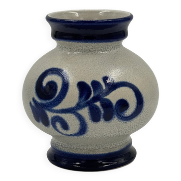 Vintage stoneware vase in Westerwald style, cobalt blue.
