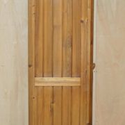 Armoire vintage sculptée main style Art Nouveau