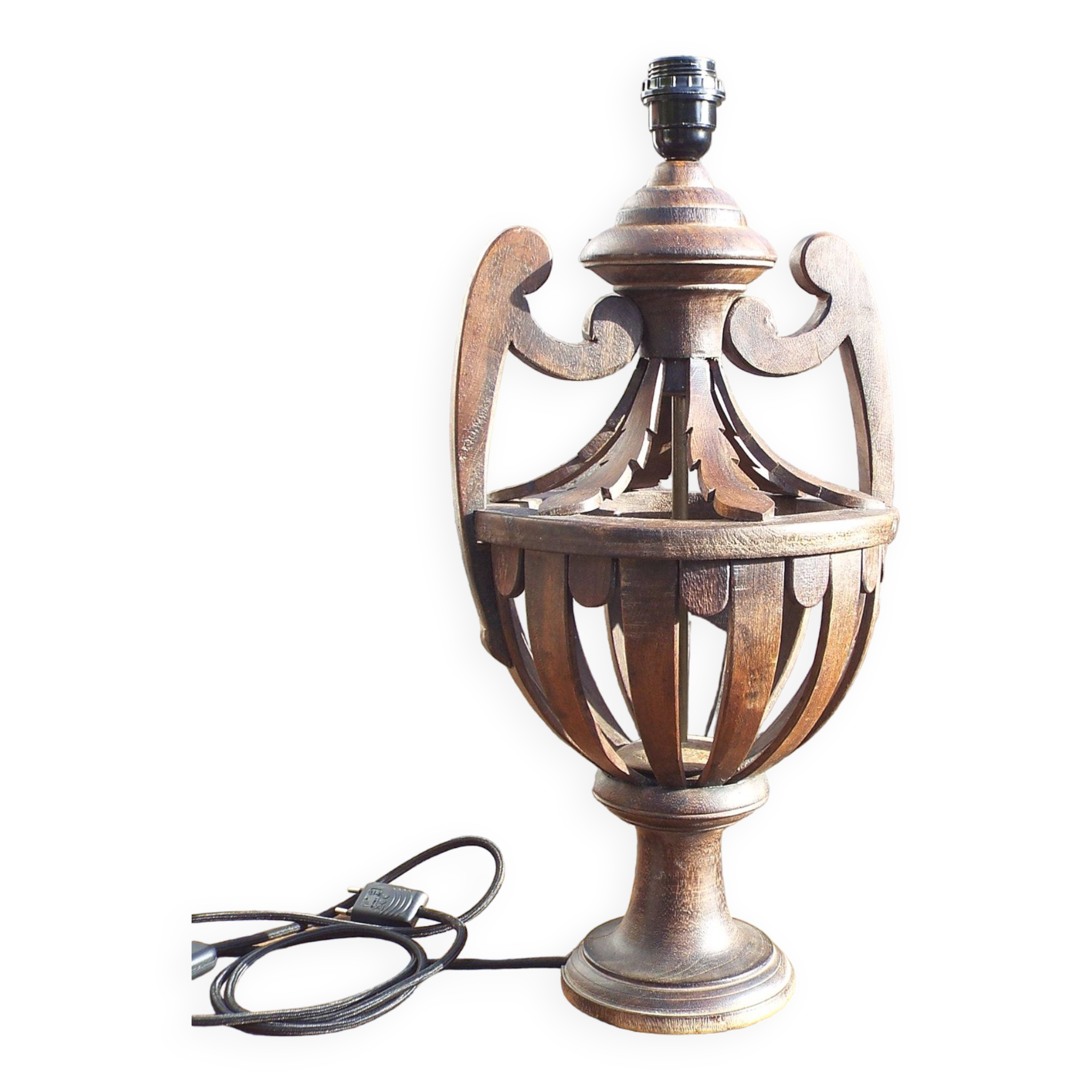 Wooden lamp stand H56