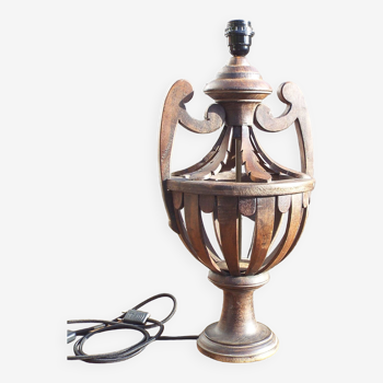 Wooden lamp stand H56