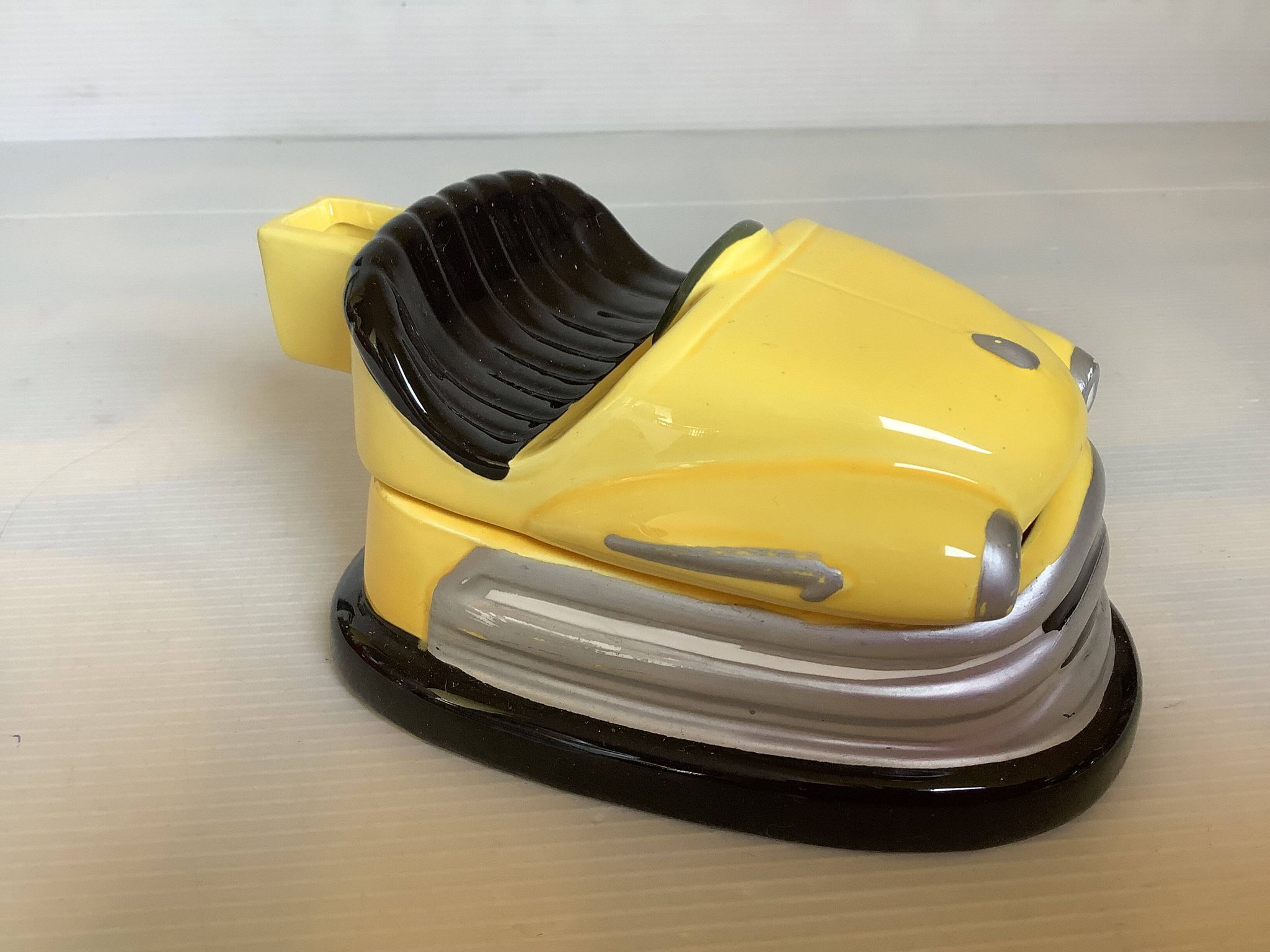 Car bumper ashtray